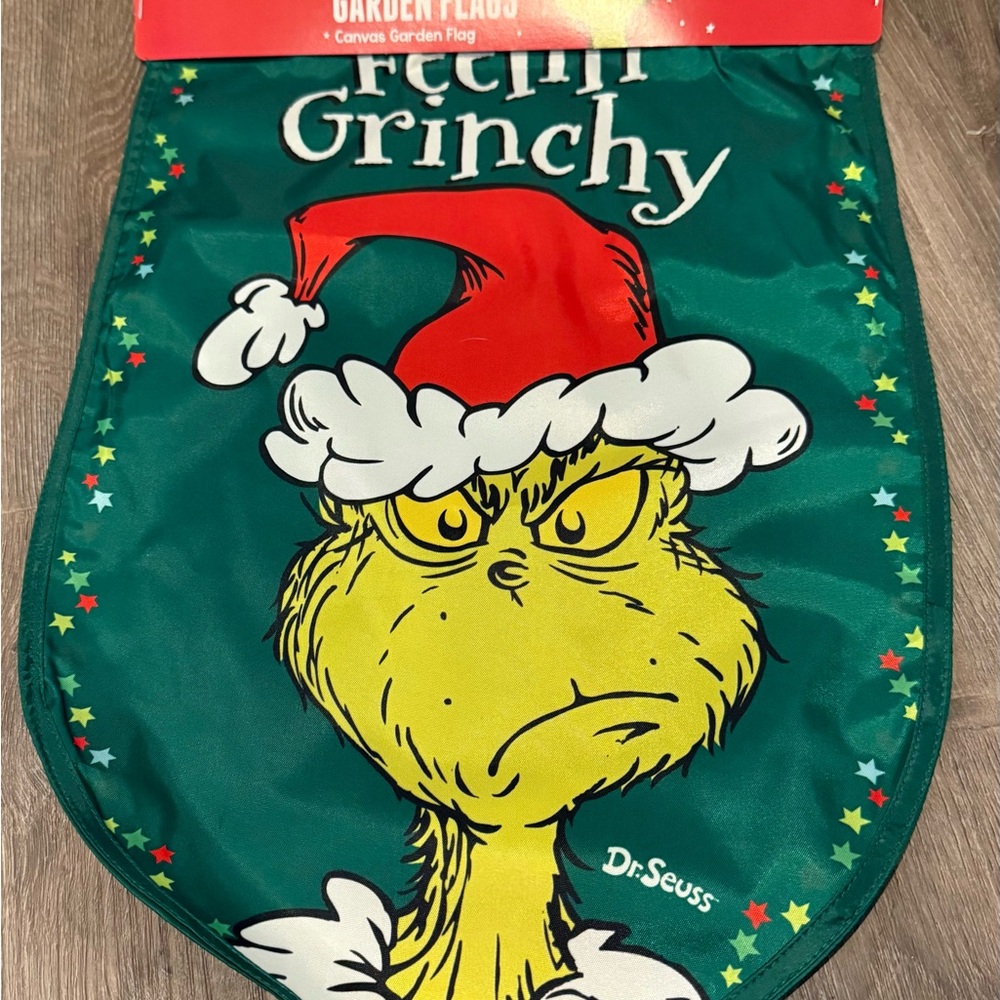 Classic Feelin' Grinchy Garden Flag- NWT